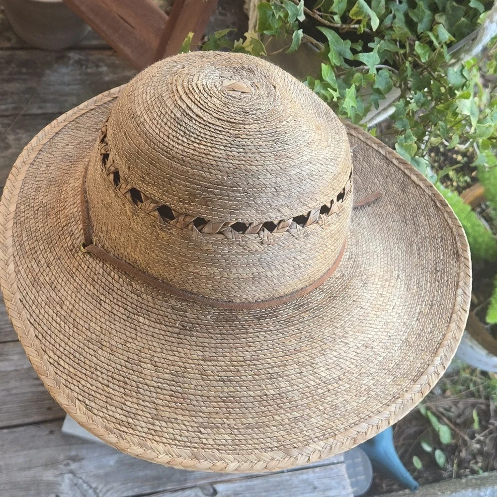 Tula Angler Unisex Straw Suede Chin Strap Sun Gardener Hat